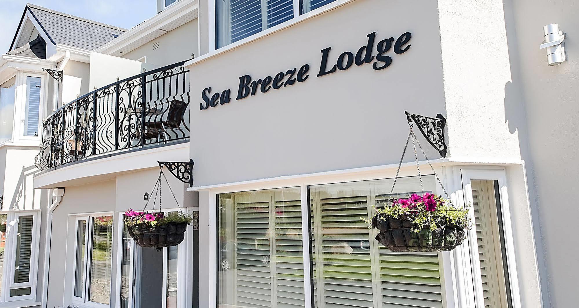 Sea Breeze Lodge B&B Galway Exterior photo